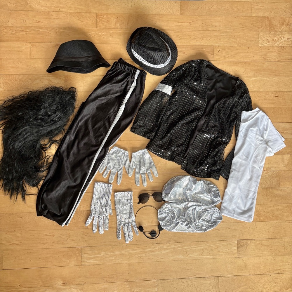 Boys size 10 / 12 Michael Jackson Halloween costume
